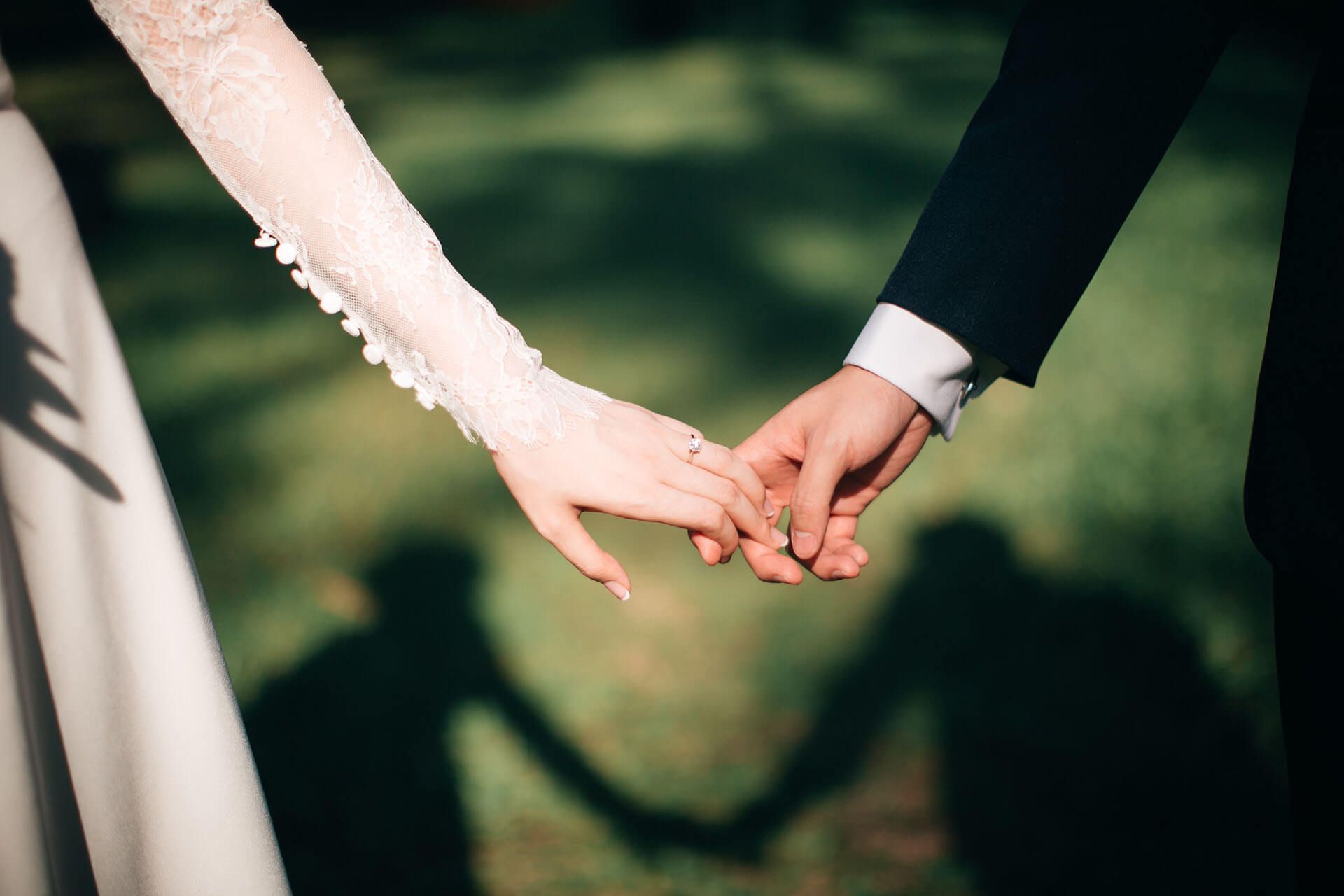 hands-of-groom-and-bride